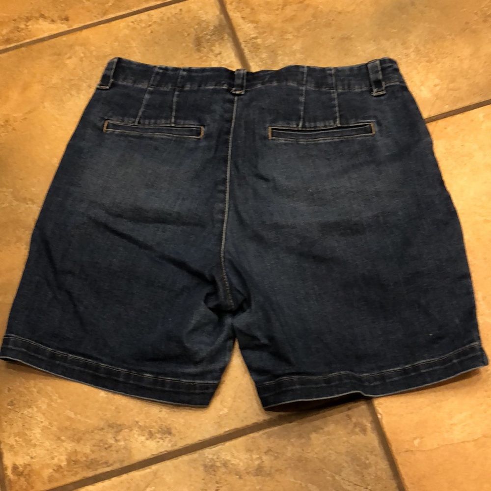 Lee denim shorts , mid rise, regular fit - Picture 2 of 3